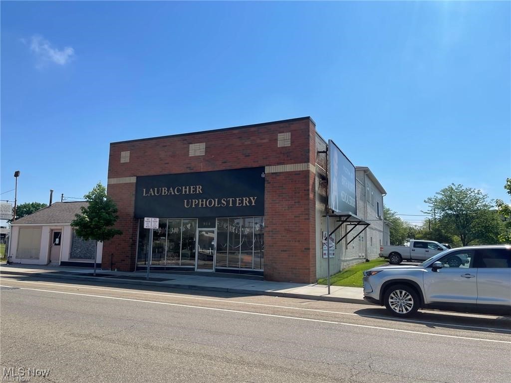 814 Cleveland Avenue NW Canton OH 44702