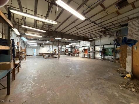 814 Cleveland Avenue NW Canton OH 44702