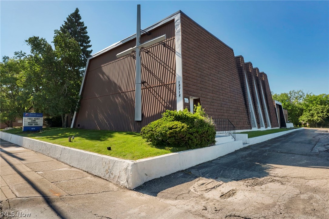 15715 Libby Road Maple Heights OH 44137