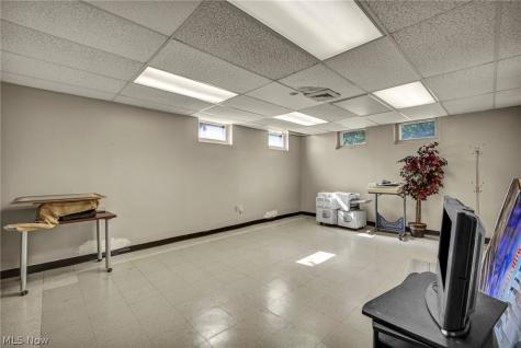 15715 Libby Road Maple Heights OH 44137