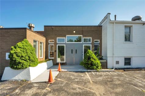 15715 Libby Road Maple Heights OH 44137