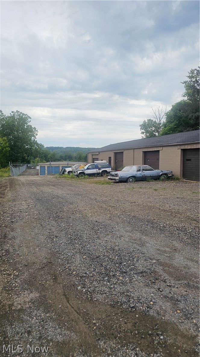 562 Brookfield Avenue Brookfield OH 44438