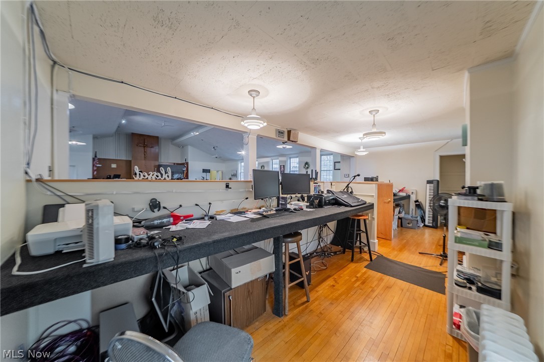 2150 Warren Road Lakewood OH 44107