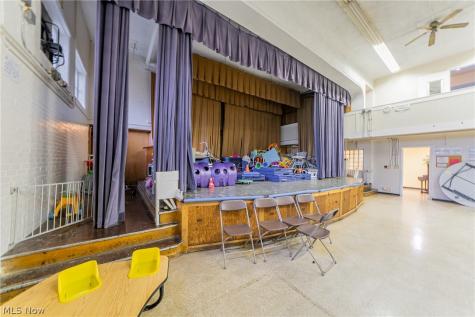 2150 Warren Road Lakewood OH 44107