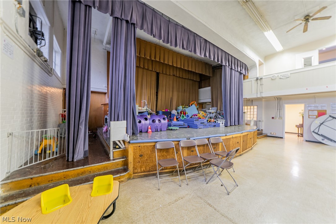 2150 Warren Road Lakewood OH 44107