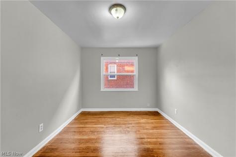 2649 Noble Road Cleveland Heights OH 44121