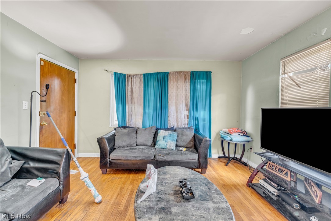 2649 Noble Road Cleveland Heights OH 44121