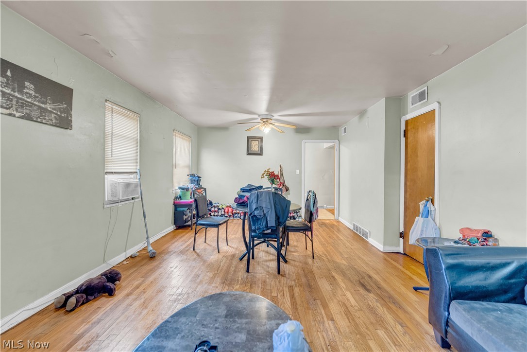 2649 Noble Road Cleveland Heights OH 44121