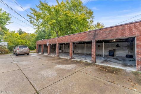 2649 Noble Road Cleveland Heights OH 44121