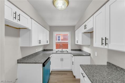 2649 Noble Road Cleveland Heights OH 44121