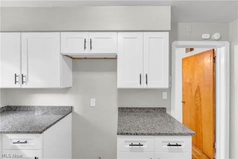 2649 Noble Road Cleveland Heights OH 44121