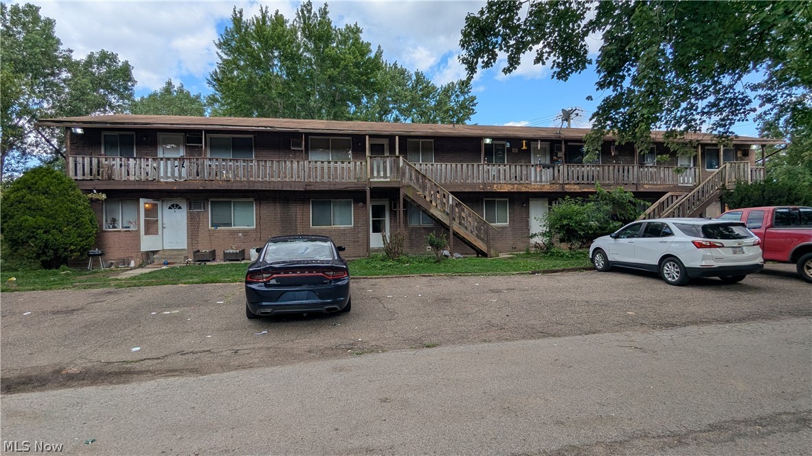 2597 Cory Avenue Akron OH 44314