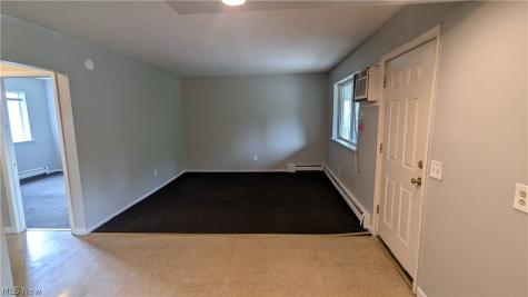 2597 Cory Avenue Akron OH 44314