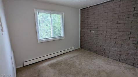 2597 Cory Avenue Akron OH 44314