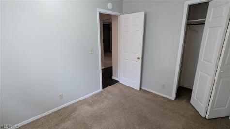 2597 Cory Avenue Akron OH 44314