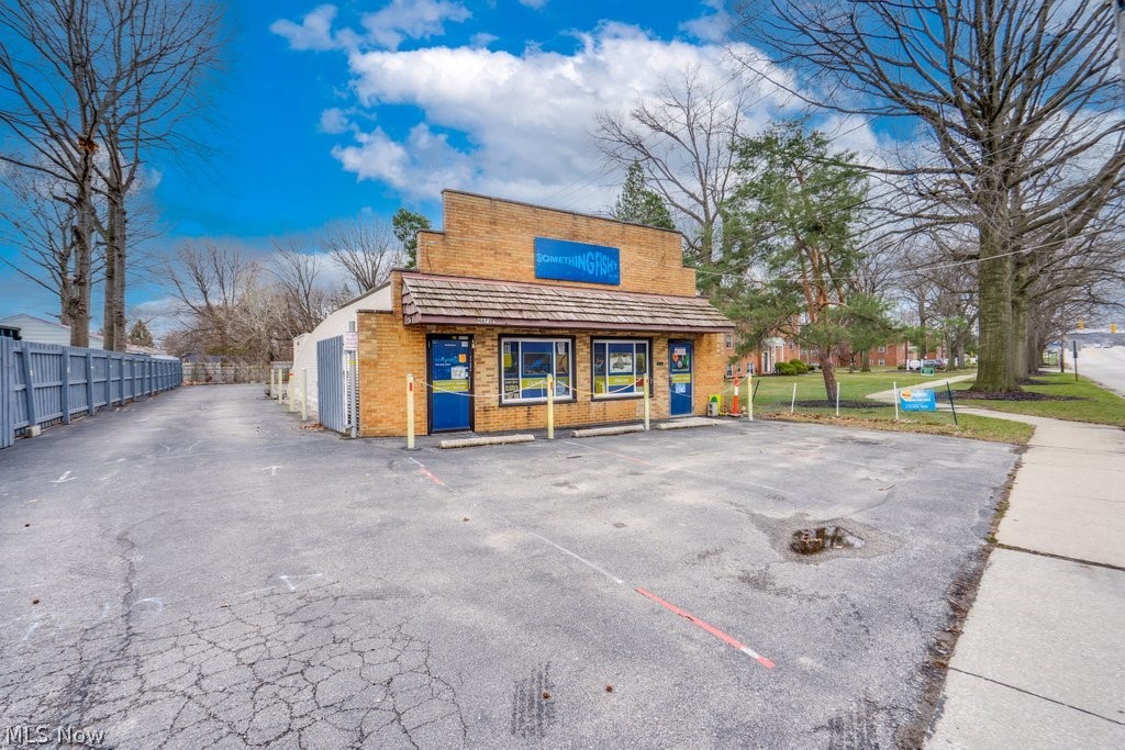 4873 Broadview Road Cleveland OH 44109