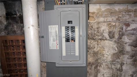 2227 6th Street SW Akron OH 44314