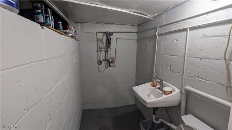 2227 6th Street SW Akron OH 44314