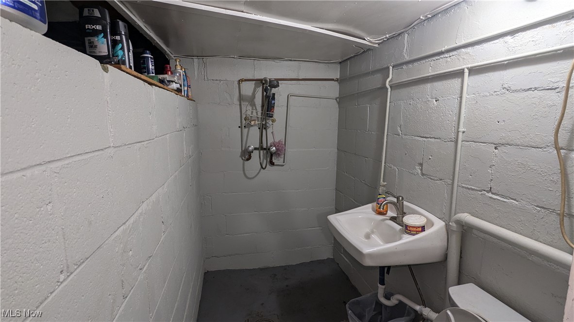 2227 6th Street SW Akron OH 44314