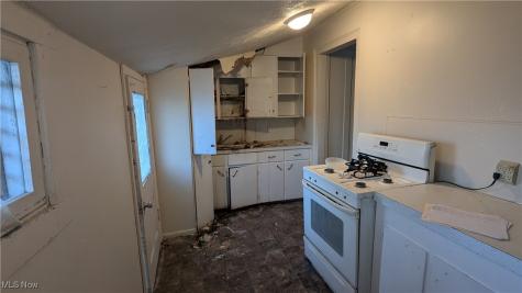 2227 6th Street SW Akron OH 44314