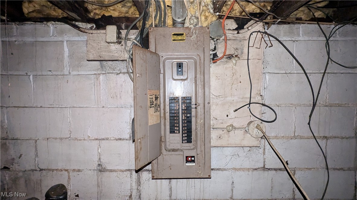 2227 6th Street SW Akron OH 44314