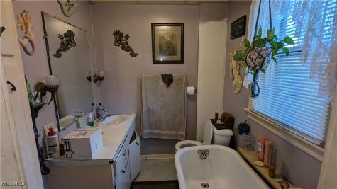 2227 6th Street SW Akron OH 44314