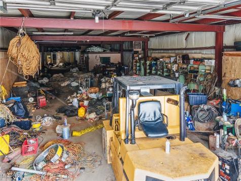 3050 Gale Drive Hubbard OH 44425