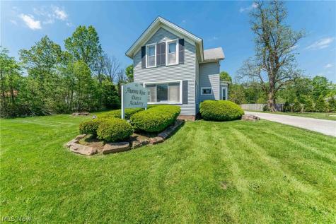 221 E Garfield Road Aurora OH 44202