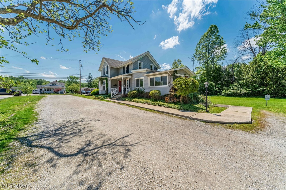 221 E Garfield Road Aurora OH 44202