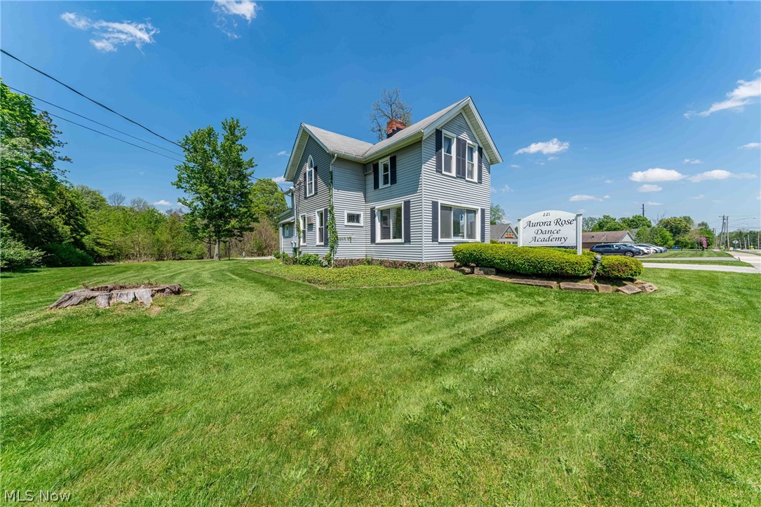 221 E Garfield Road Aurora OH 44202