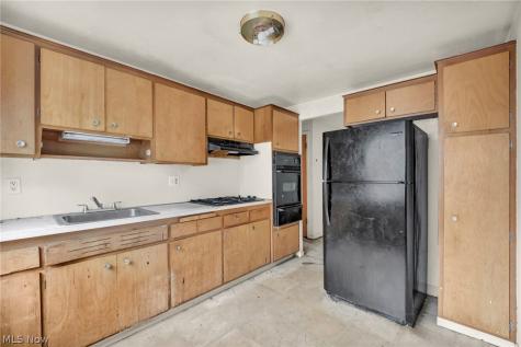 818 S Green Road South Euclid OH 44121