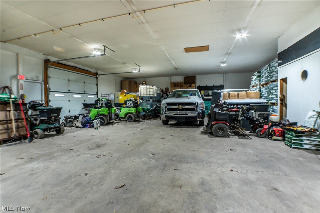 13390 Ravenna Avenue NE Hartville OH 44632