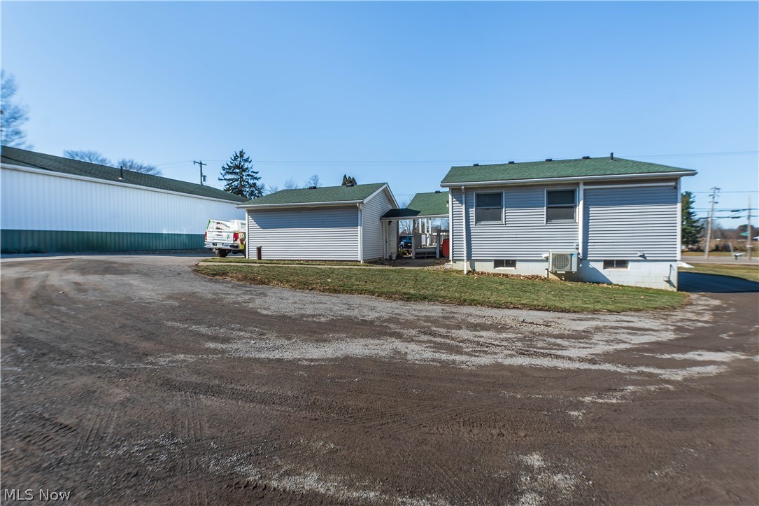 13390 Ravenna Avenue NE Hartville OH 44632