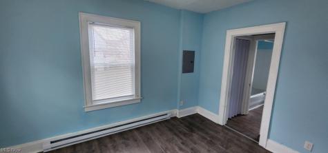 2174 W 103 Cleveland OH 44102