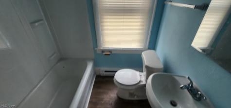 2174 W 103 Cleveland OH 44102