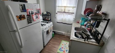 2174 W 103 Cleveland OH 44102