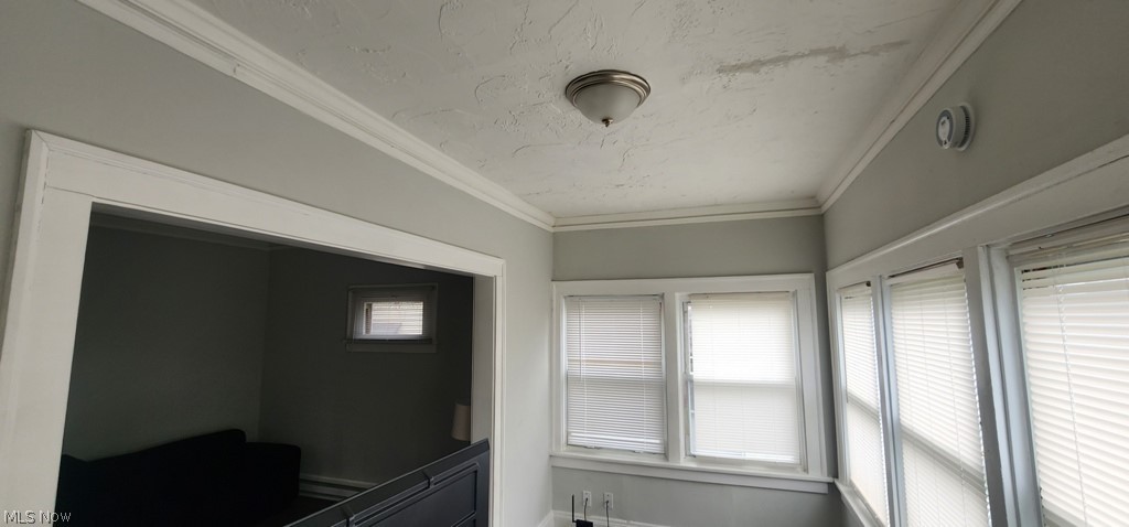 2174 W 103 Cleveland OH 44102