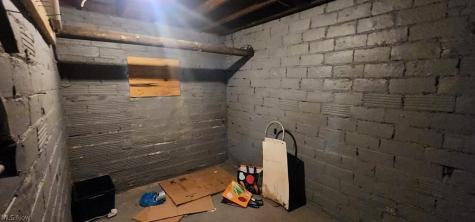 2174 W 103 Cleveland OH 44102
