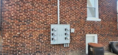 2174 W 103 Cleveland OH 44102
