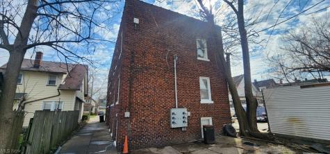 2174 W 103 Cleveland OH 44102
