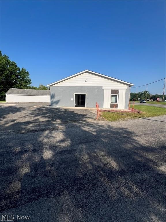 3019 Parkman Road NW Southington OH 44470
