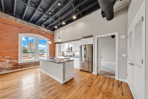 2220 Superior Viaduct Cleveland OH 44113