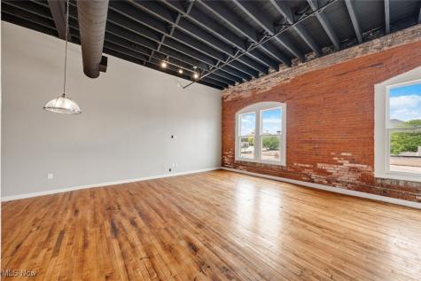 2220 Superior Viaduct Cleveland OH 44113