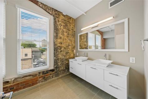 2220 Superior Viaduct Cleveland OH 44113