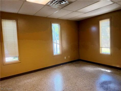 3822 Victory Avenue Louisville OH 44641