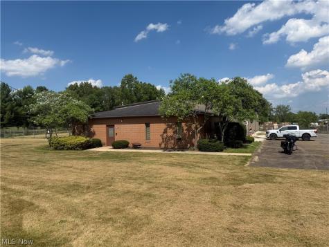 3822 Victory Avenue Louisville OH 44641
