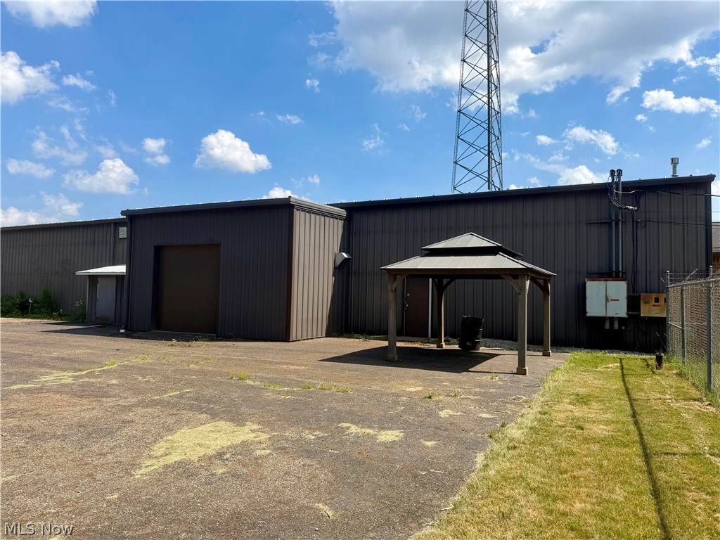 3822 Victory Avenue Louisville OH 44641