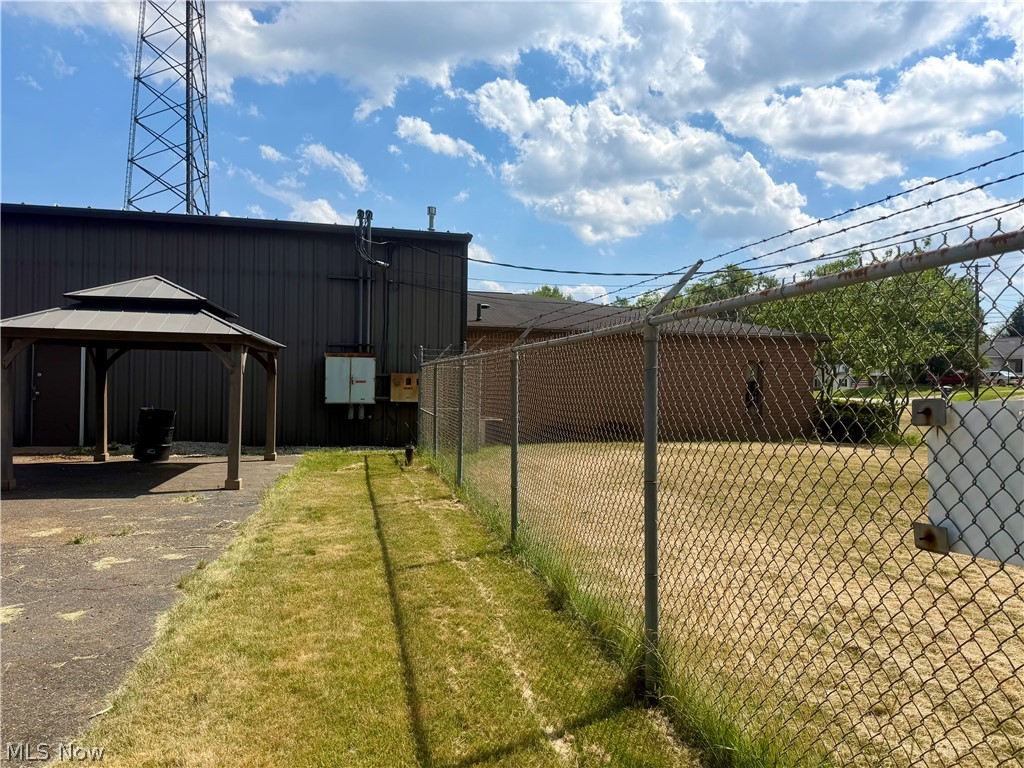 3822 Victory Avenue Louisville OH 44641