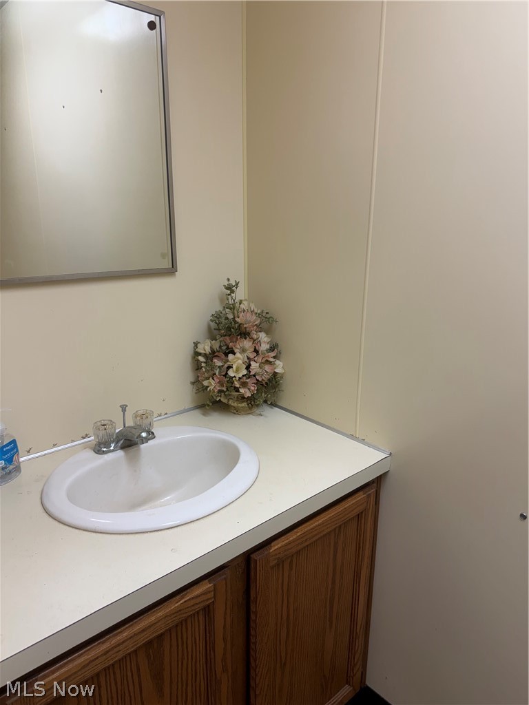 3822 Victory Avenue Louisville OH 44641
