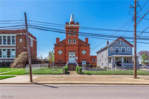 6119 W River Road S Elyria OH 44035